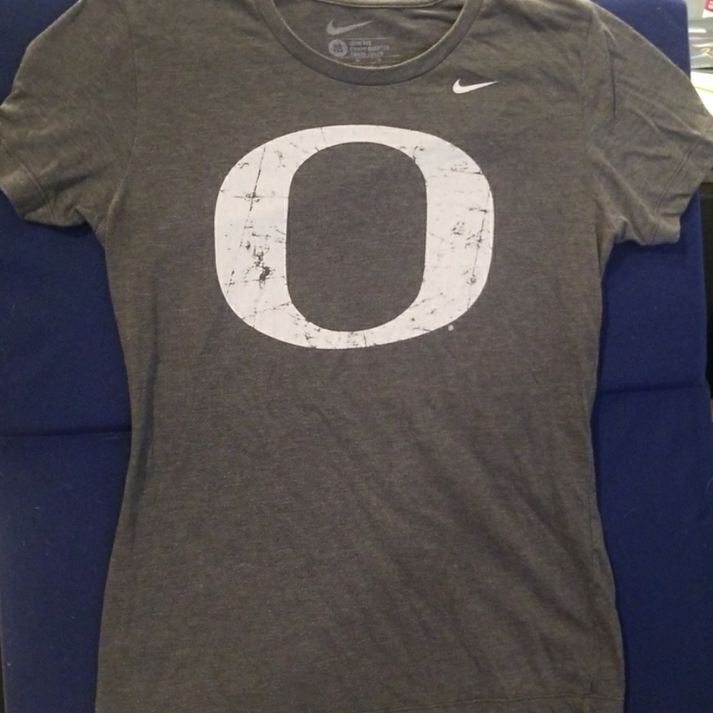 NIKE Oregon Ducks Slim Fit Tee